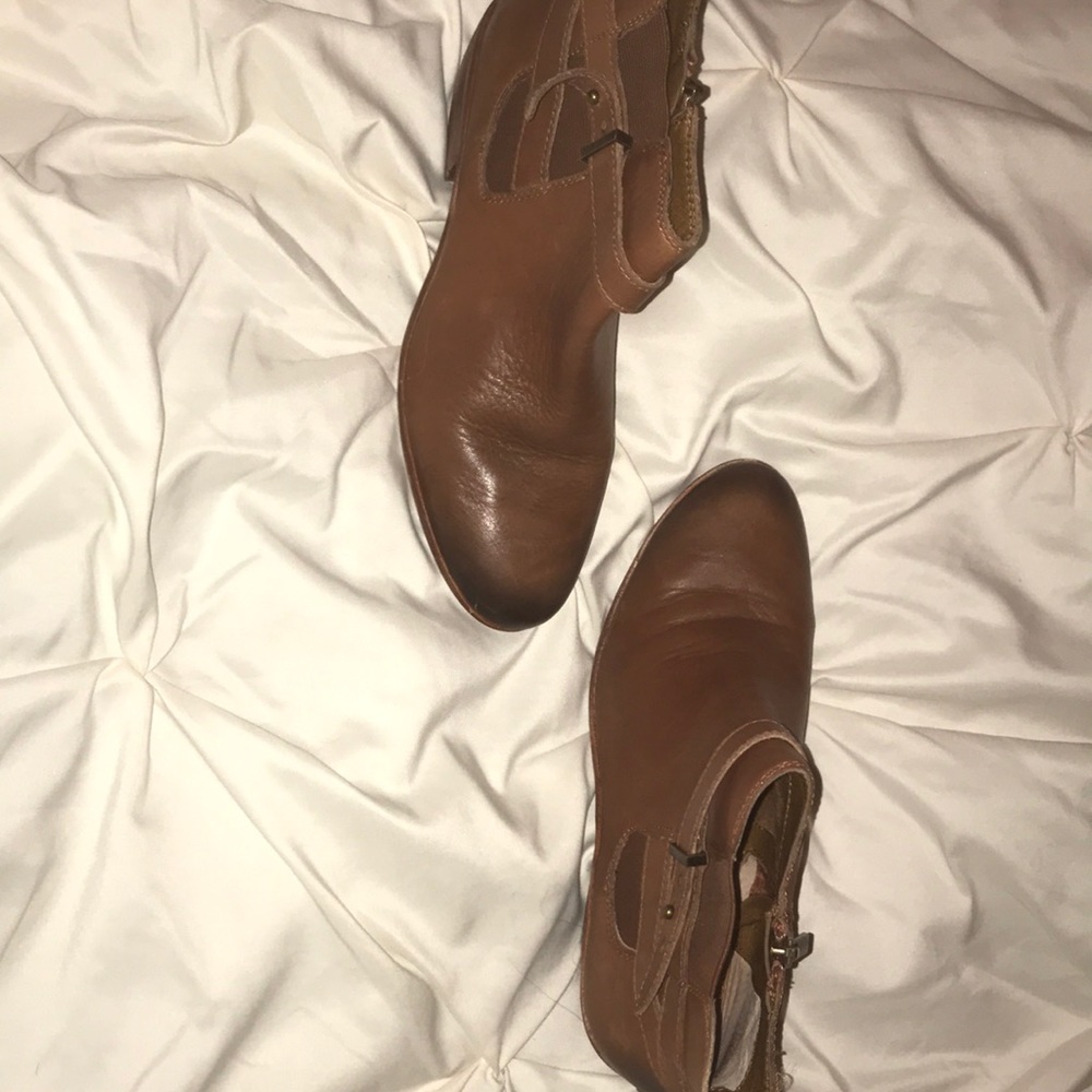 Sam Edelman booties - Picture 2 of 4